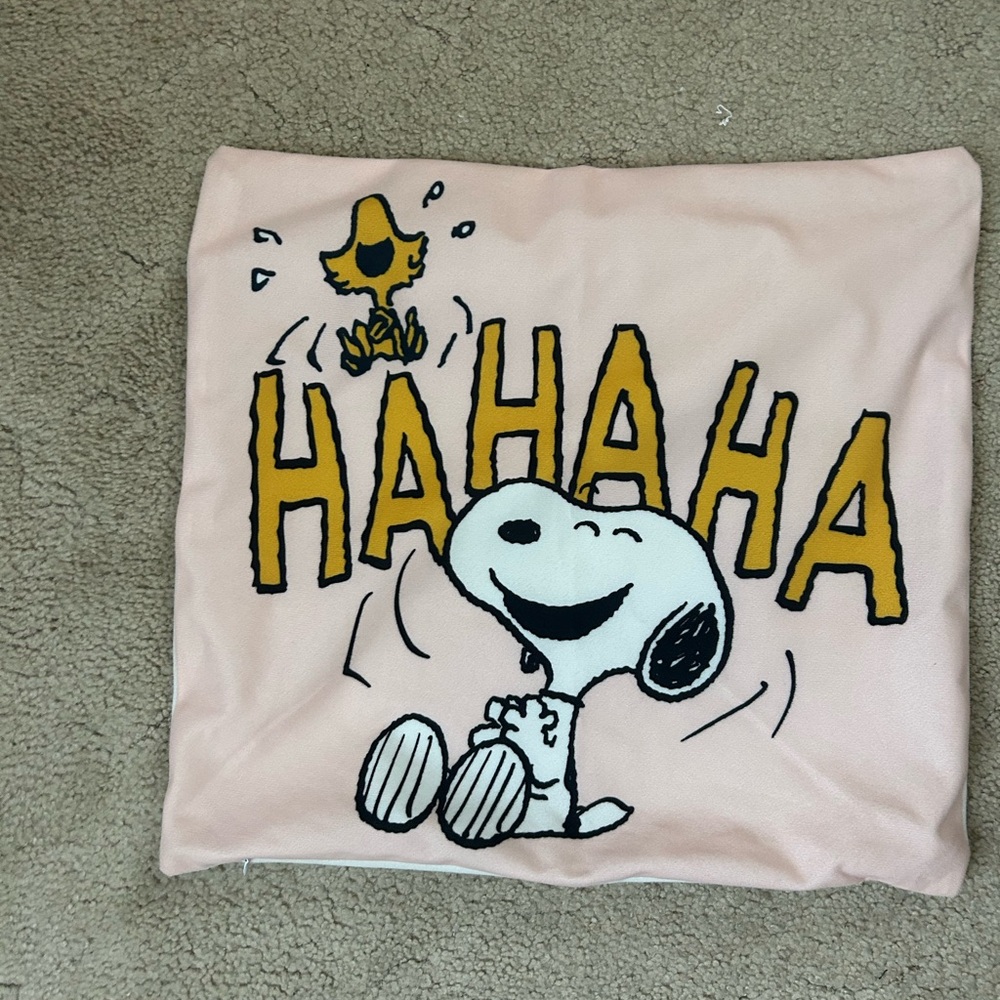Peanuts Snoopy Pink Pillow Cover